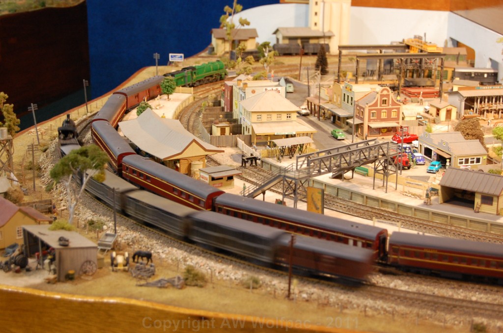 HBMRC Model Railway Show - Collingwood - 24-4-2011 --- 002 of 61 --- DSC 0286 [1024x768]